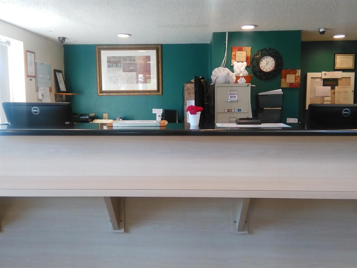 Americas Best Value Inn Хорсхедс Екстериор снимка